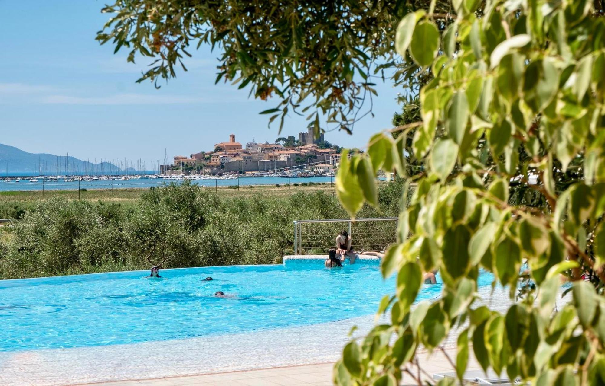 Isa - Residence With Pool And Private Beach In Talamone Just 500 Mt From The Beach Екстериор снимка
